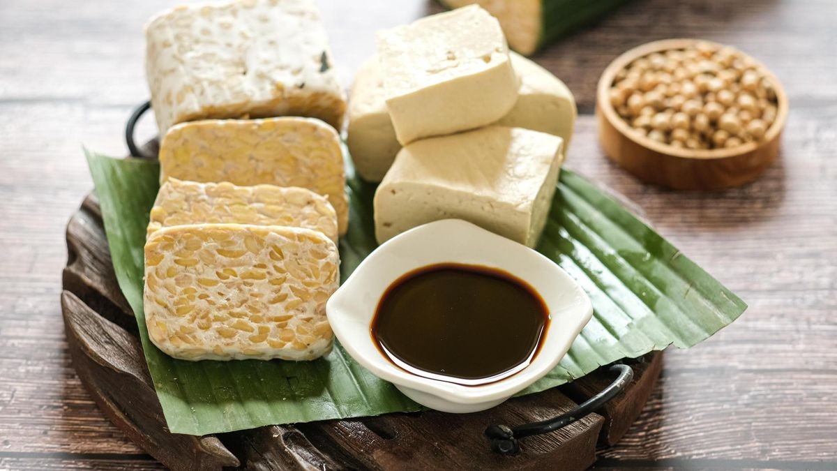 tempeh, tofu and sweet soy sauce